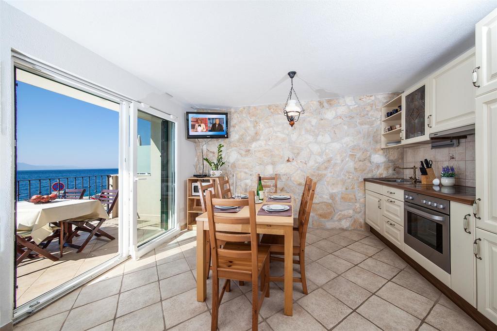 Apartments Plana, זאוסטרוג מראה חיצוני תמונה