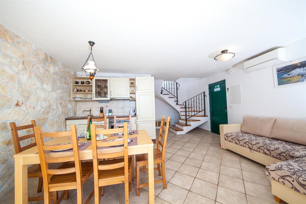 Apartments Plana, זאוסטרוג מראה חיצוני תמונה