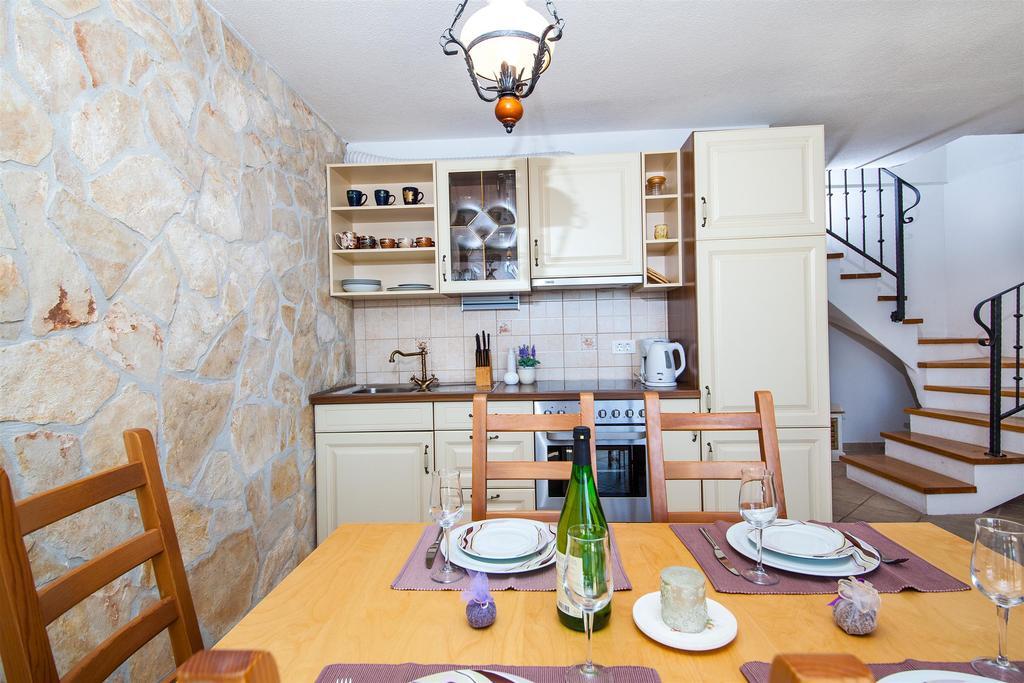 Apartments Plana, זאוסטרוג מראה חיצוני תמונה